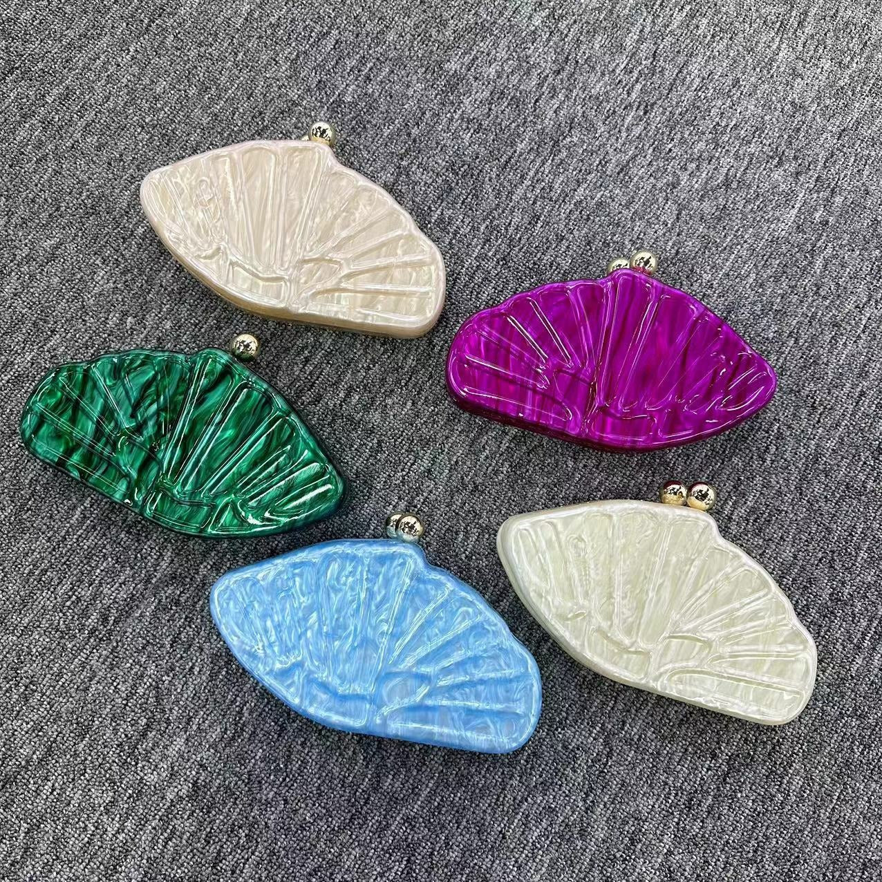 Diagonal cross bag scallop shaped acrylic bag, fashionable wedding banquet handbag