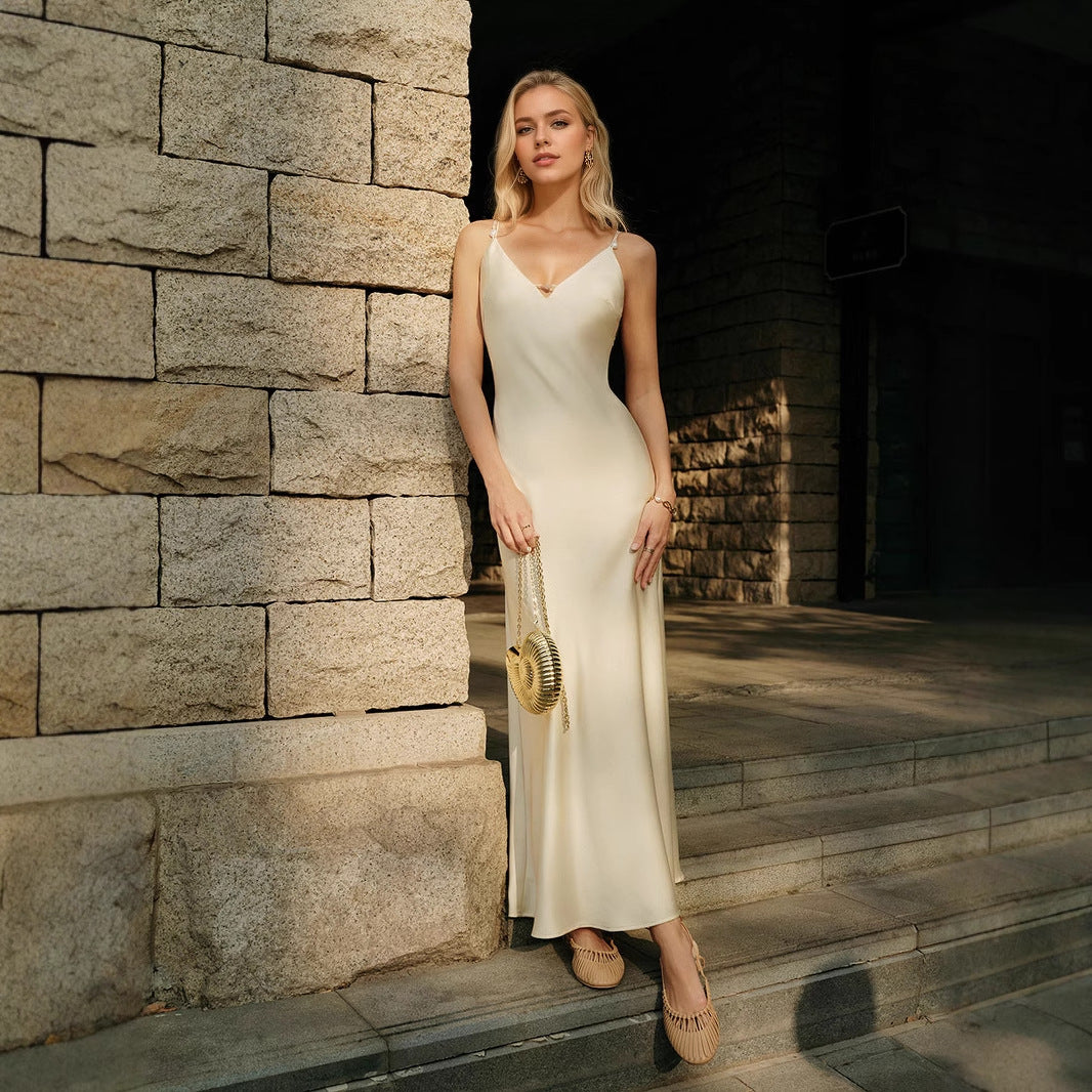 V-neck backless solid color long dress