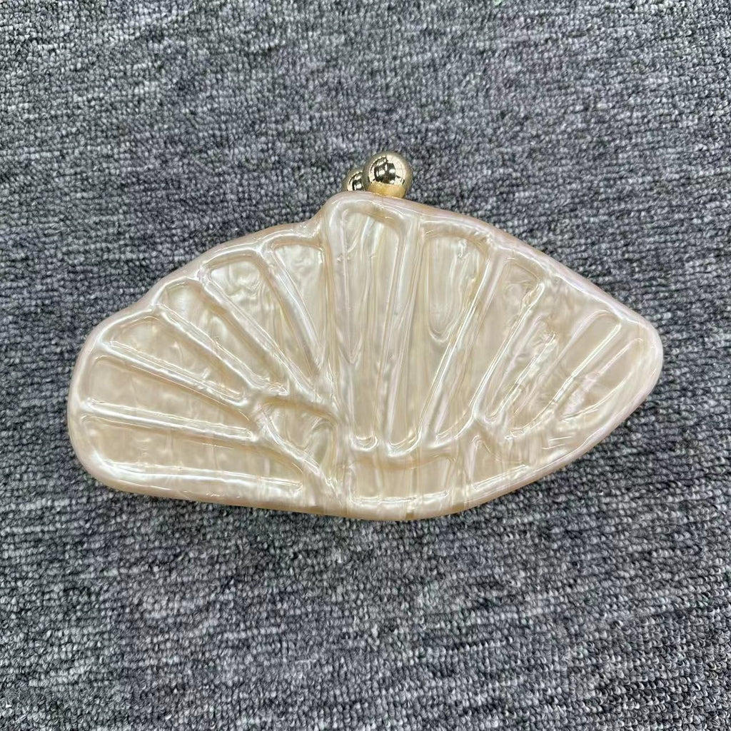 Diagonal cross bag scallop shaped acrylic bag, fashionable wedding banquet handbag